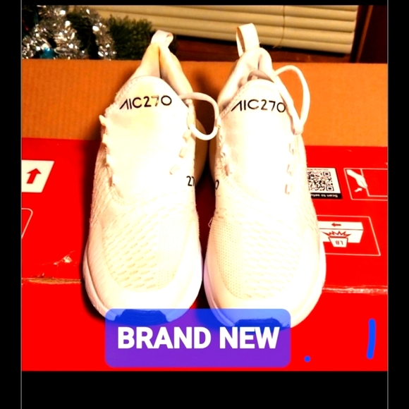 Mens Nike Air 270's Size 10.5 - Picture 1 of 5